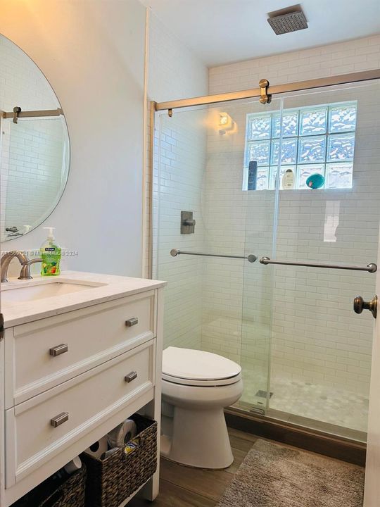 Недавно арендовано: $1,000 (1 спален, 1 ванн, 250 Квадратных фут)