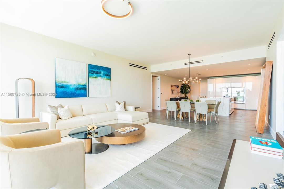 For Sale: $5,975,000 (3 beds, 3 baths, 2019 Square Feet)