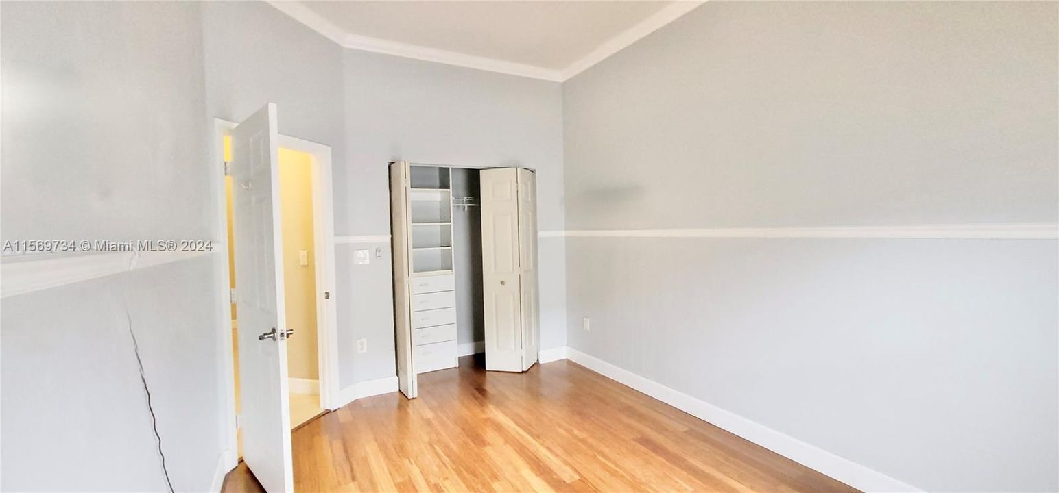 Recently Rented: $5,500 (4 beds, 2 baths, 2115 Square Feet)