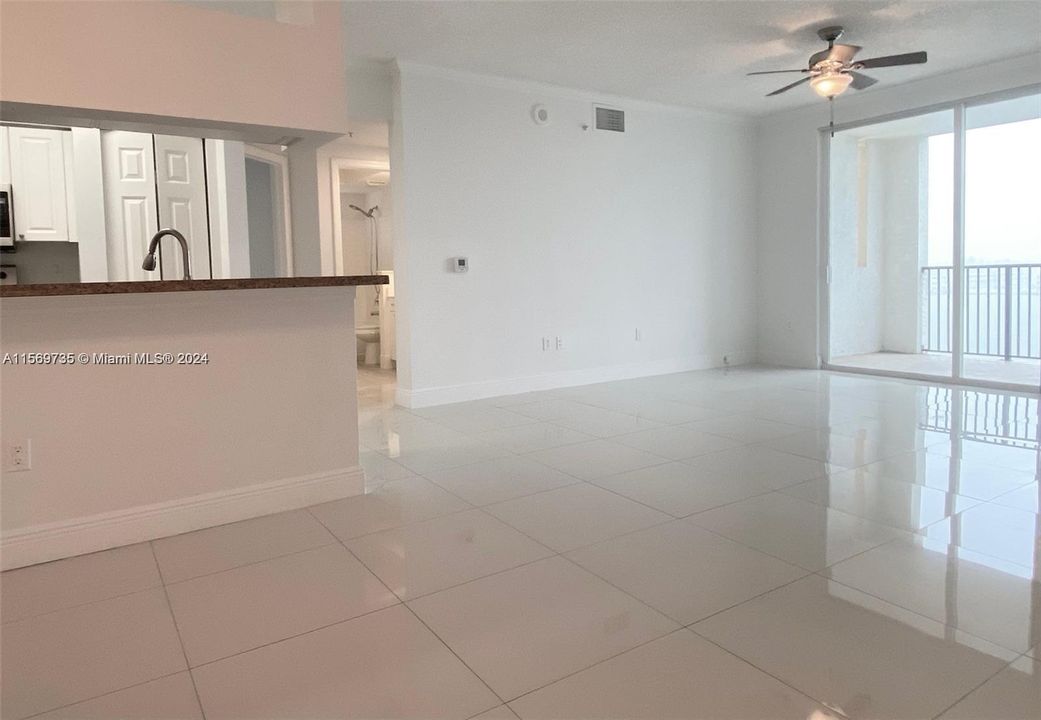 For Rent: $4,200 (3 beds, 2 baths, 1264 Square Feet)