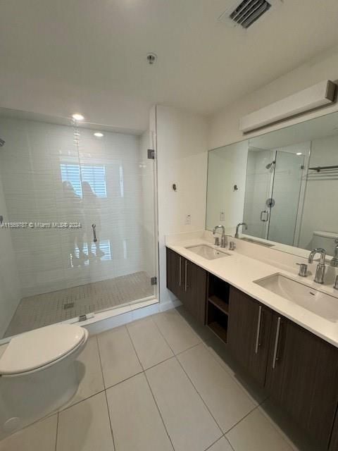 Recently Sold: $419,000 (2 beds, 2 baths, 1049 Square Feet)