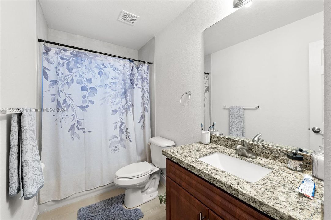 待售: $495,000 (3 贝兹, 2 浴室, 1417 平方英尺)