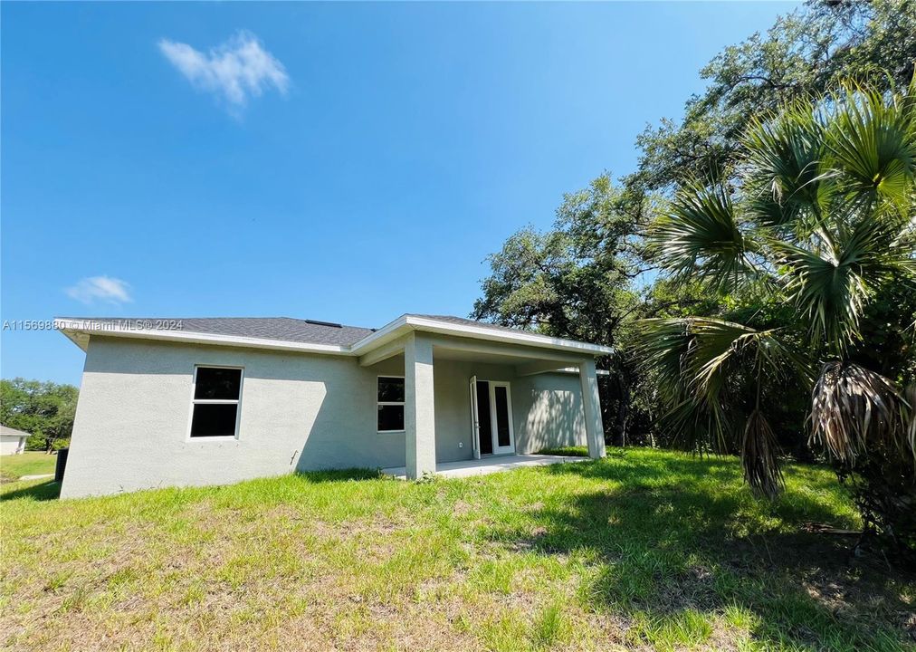 Recently Sold: $315,000 (4 beds, 2 baths, 1439 Square Feet)