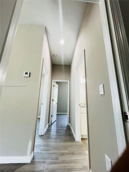 Recently Sold: $315,000 (4 beds, 2 baths, 1439 Square Feet)