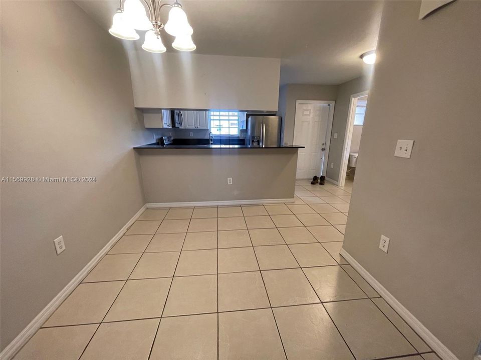 For Sale: $349,900 (3 beds, 2 baths, 1277 Square Feet)