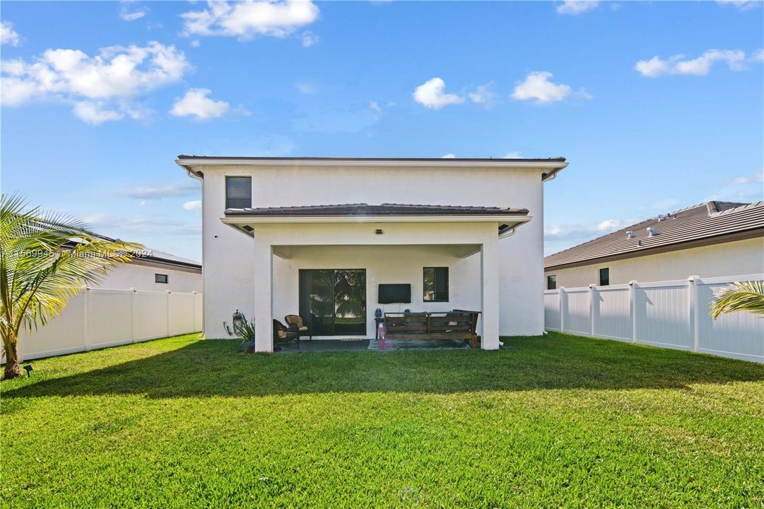 For Sale: $656,000 (4 beds, 2 baths, 2376 Square Feet)