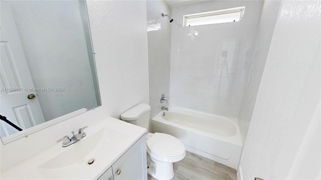 For Sale: $262,900 (3 beds, 2 baths, 1170 Square Feet)