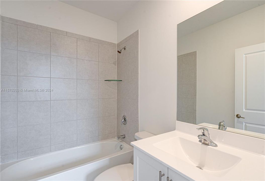 For Sale: $455,000 (3 beds, 2 baths, 1393 Square Feet)