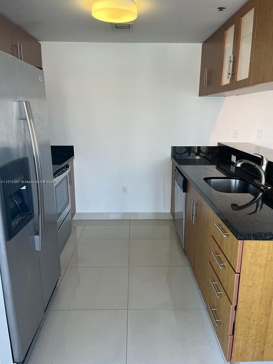 For Rent: $3,900 (3 beds, 2 baths, 1146 Square Feet)