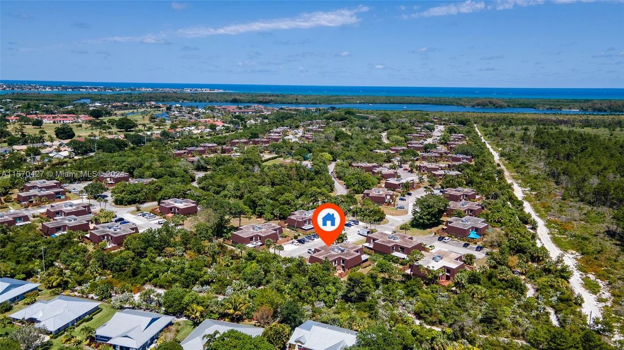 Vendido Recientemente: $265,000 (2 camas, 2 baños, 1288 Pies cuadrados)