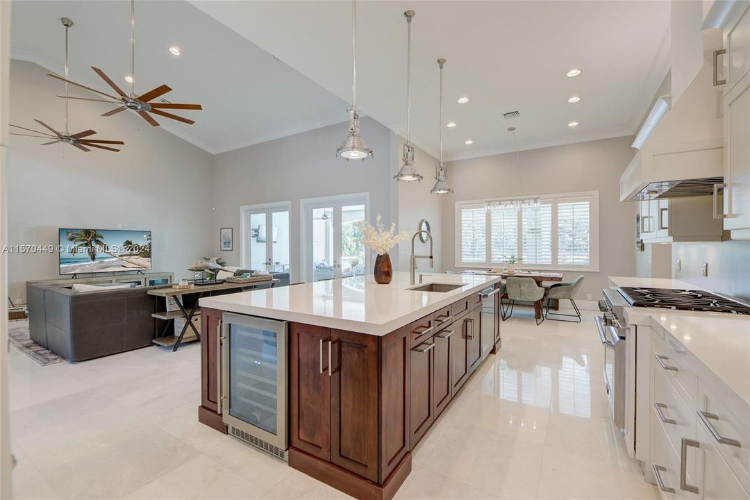 Active With Contract: $2,900,000 (4 beds, 4 baths, 4164 Square Feet)