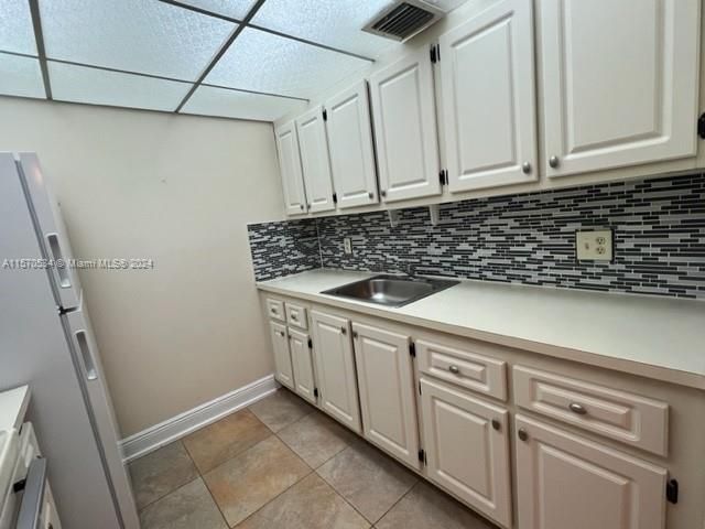 Recently Rented: $1,650 (1 beds, 1 baths, 702 Square Feet)