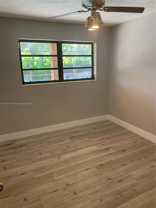 Active With Contract: $3,400 (3 beds, 2 baths, 1462 Square Feet)