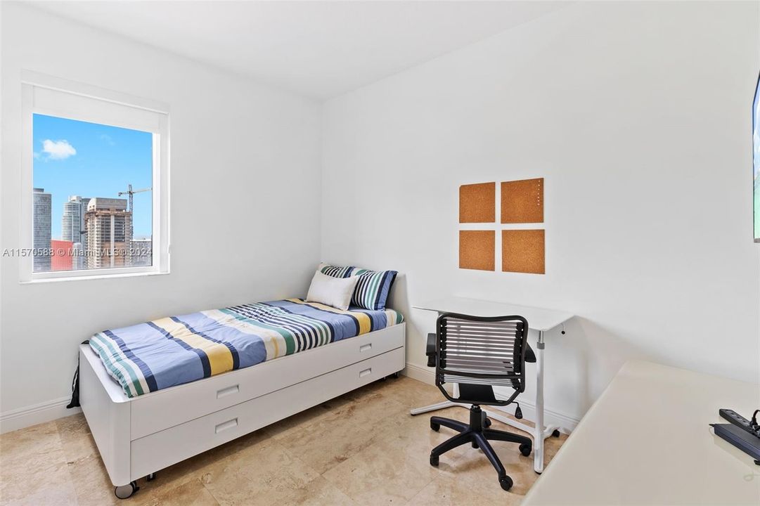 For Sale: $680,000 (2 beds, 2 baths, 1088 Square Feet)