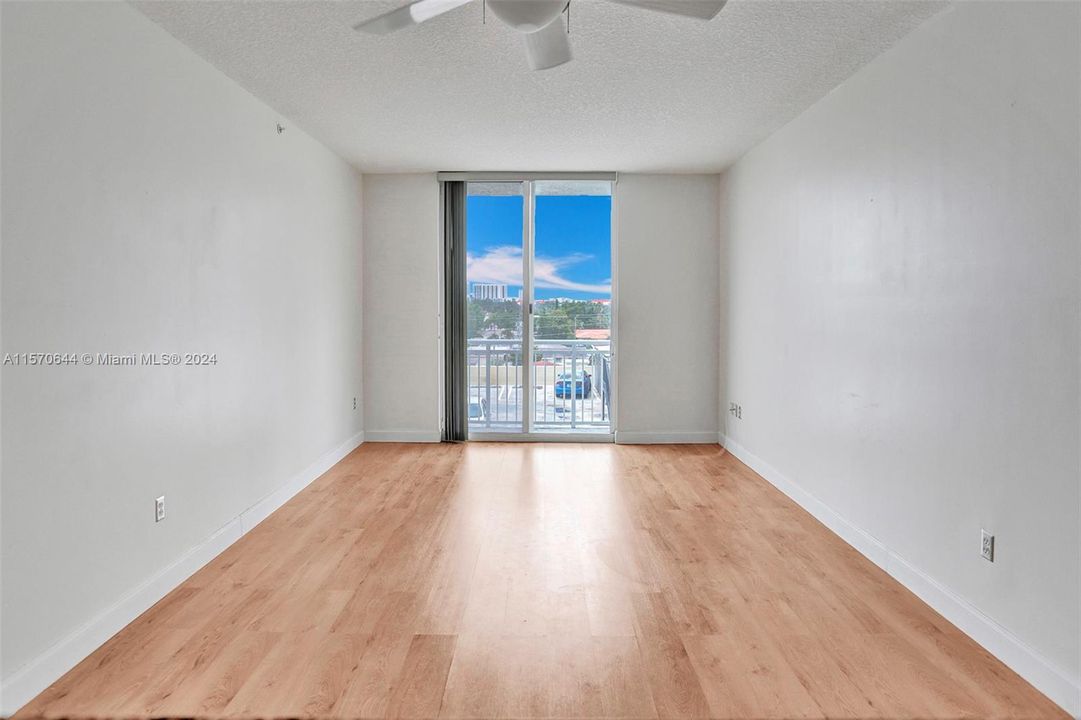 Recently Rented: $3,100 (2 beds, 2 baths, 1107 Square Feet)