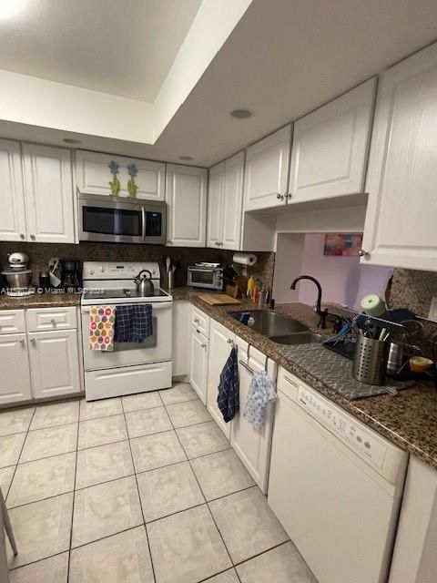 For Sale: $315,900 (2 beds, 2 baths, 1292 Square Feet)