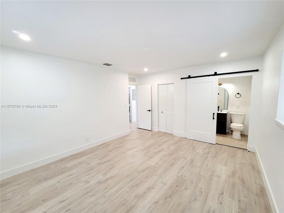 For Sale: $605,000 (3 beds, 2 baths, 1438 Square Feet)