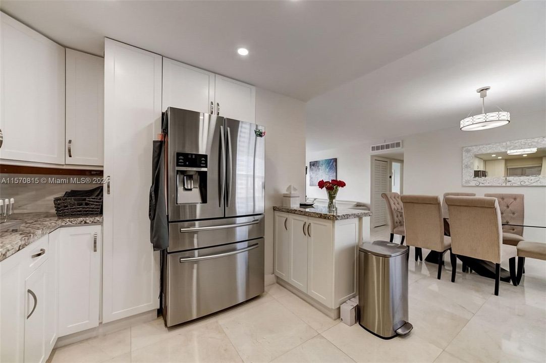 For Sale: $524,900 (3 beds, 2 baths, 1379 Square Feet)