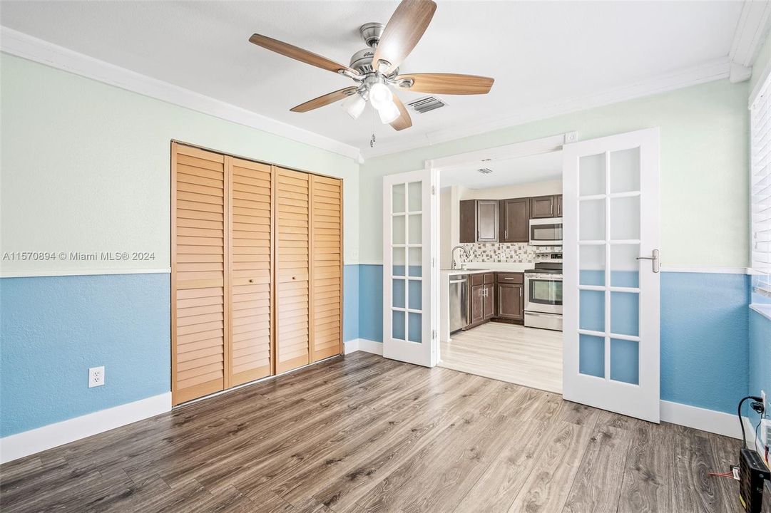 Active With Contract: $525,000 (3 beds, 2 baths, 1456 Square Feet)