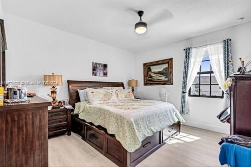 For Sale: $380,000 (3 beds, 2 baths, 1418 Square Feet)