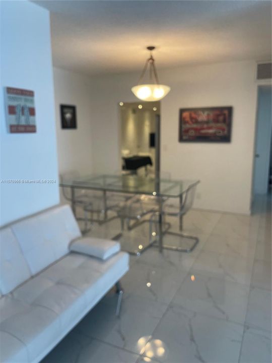 For Sale: $638,000 (2 beds, 1 baths, 1236 Square Feet)