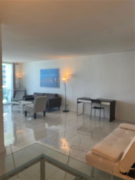 For Sale: $638,000 (2 beds, 1 baths, 1236 Square Feet)