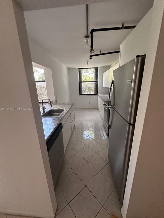 For Sale: $269,900 (2 beds, 2 baths, 1260 Square Feet)