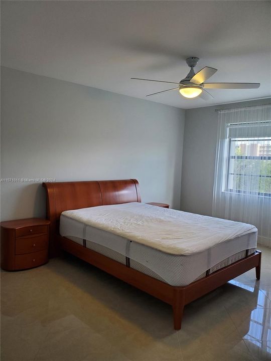 For Rent: $4,000 (3 beds, 2 baths, 2200 Square Feet)