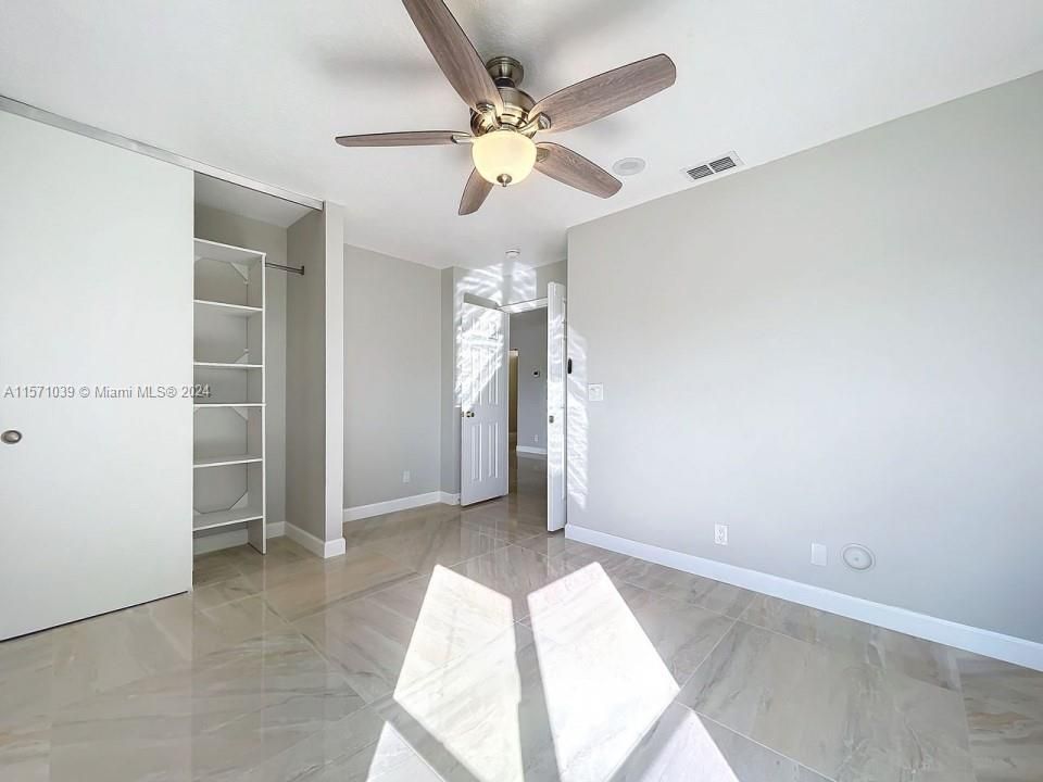 Active With Contract: $345,500 (3 beds, 2 baths, 1120 Square Feet)
