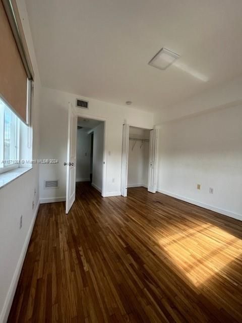 For Rent: $1,800 (1 beds, 1 baths, 612 Square Feet)