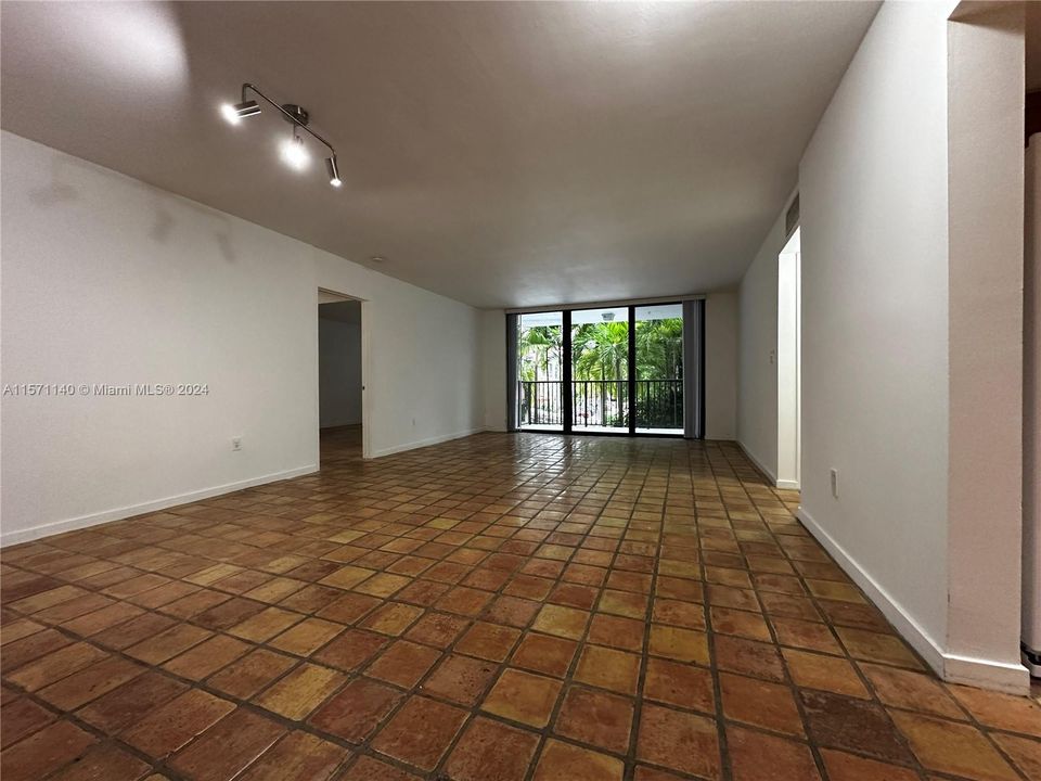 For Rent: $4,600 (2 beds, 2 baths, 1450 Square Feet)
