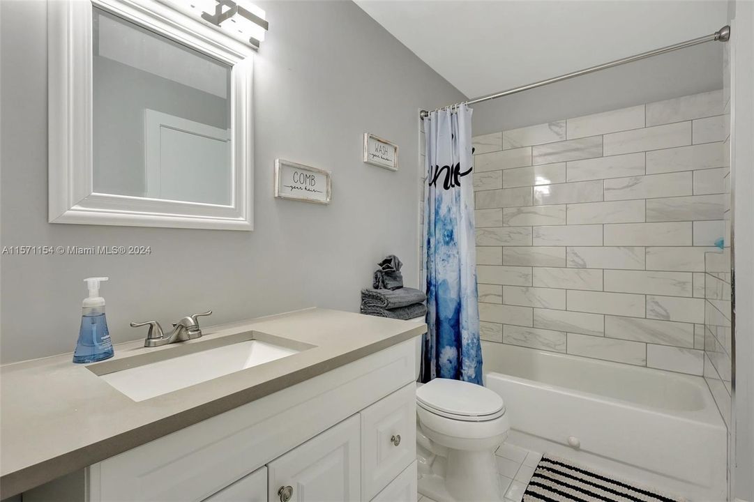 Recently Sold: $373,000 (2 beds, 2 baths, 1350 Square Feet)