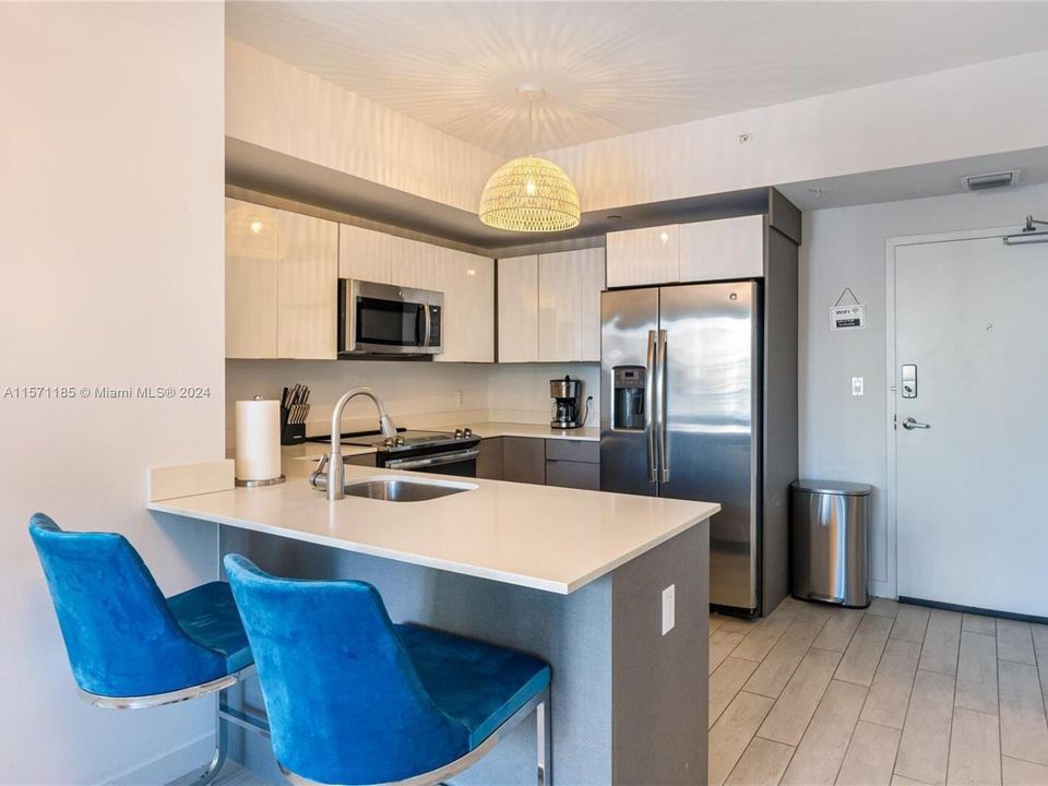 Recientemente alquilado: $3,950 (2 camas, 2 baños, 814 Pies cuadrados)