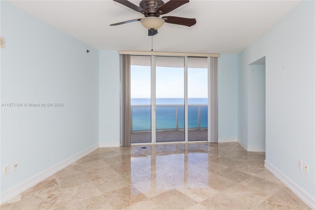 Active With Contract: $5,650 (2 beds, 2 baths, 1583 Square Feet)
