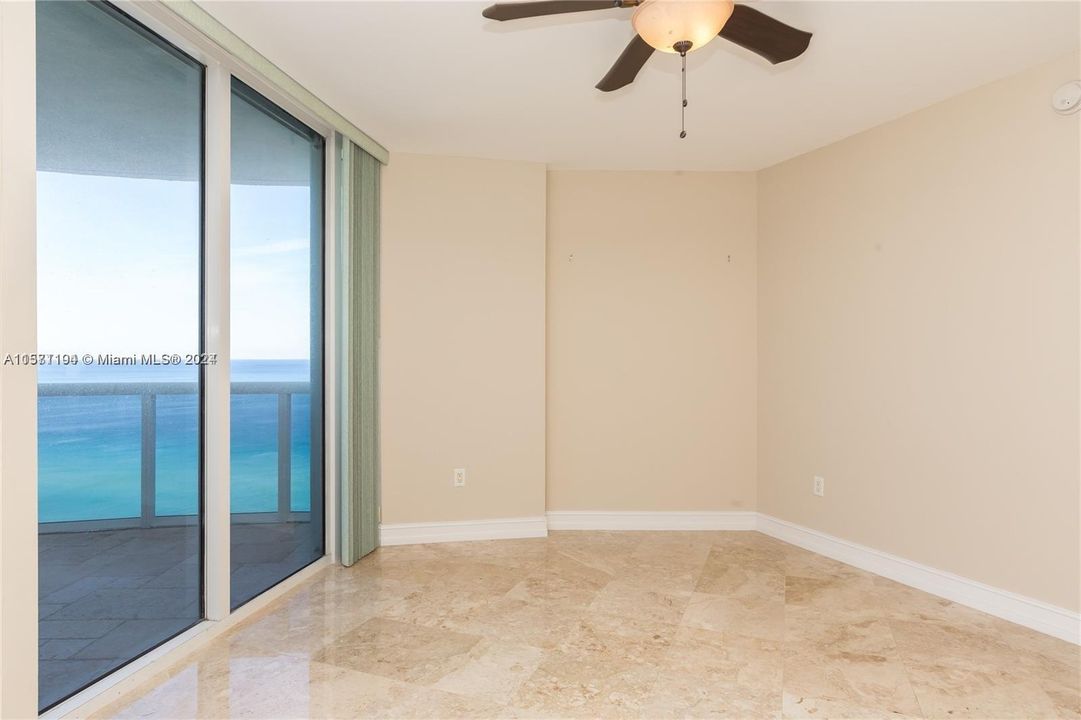 Active With Contract: $5,650 (2 beds, 2 baths, 1583 Square Feet)