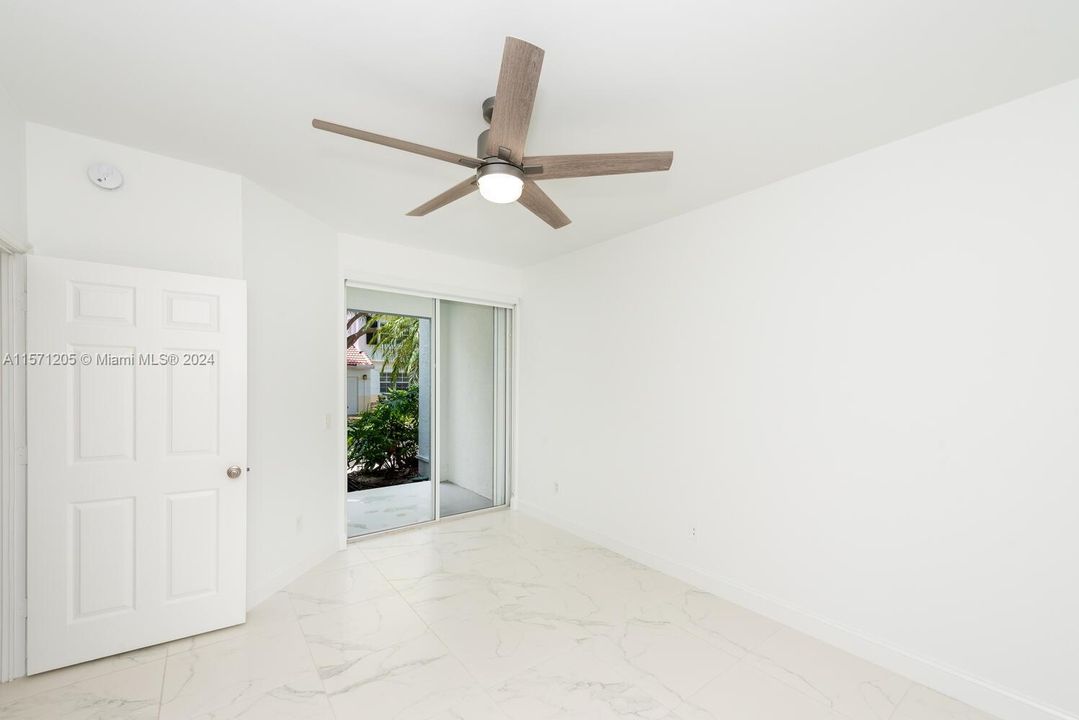 Recently Rented: $3,200 (2 beds, 2 baths, 1024 Square Feet)