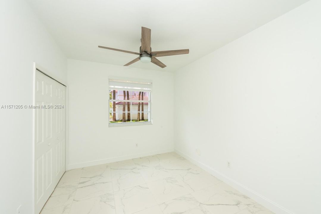 Recently Rented: $3,200 (2 beds, 2 baths, 1024 Square Feet)