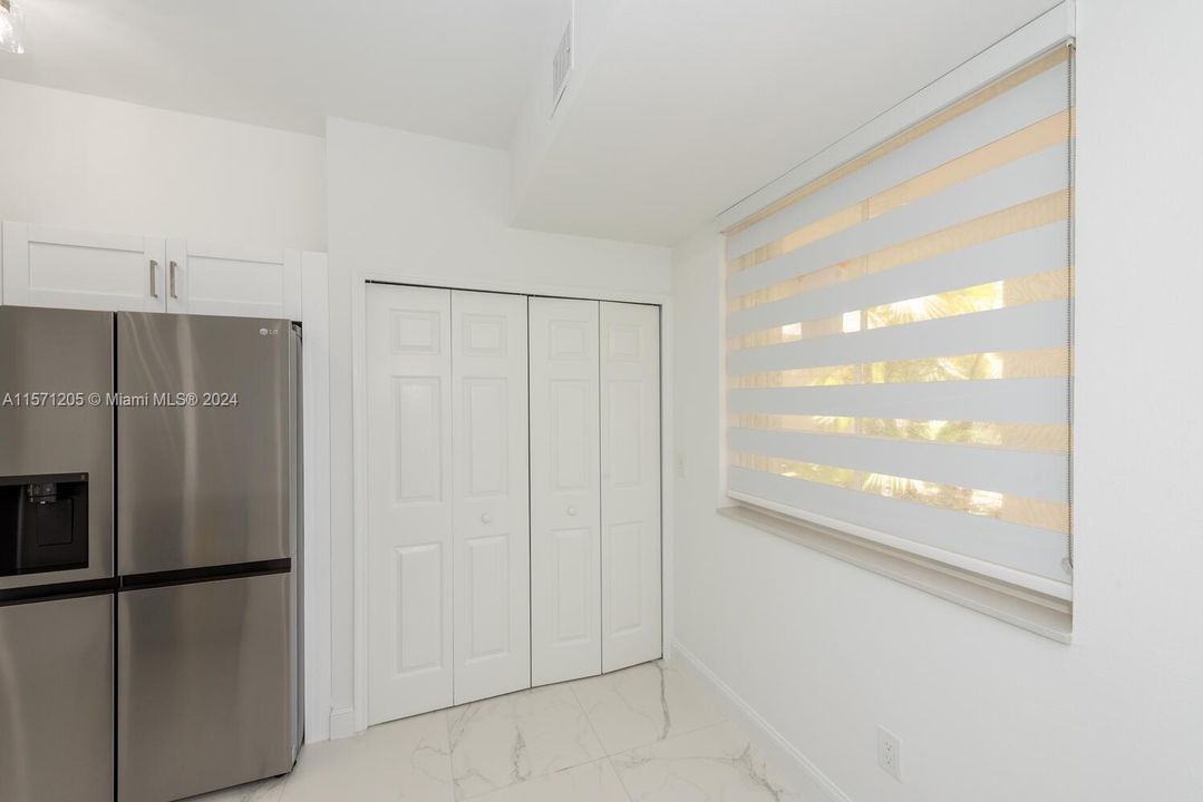 Recently Rented: $3,200 (2 beds, 2 baths, 1024 Square Feet)