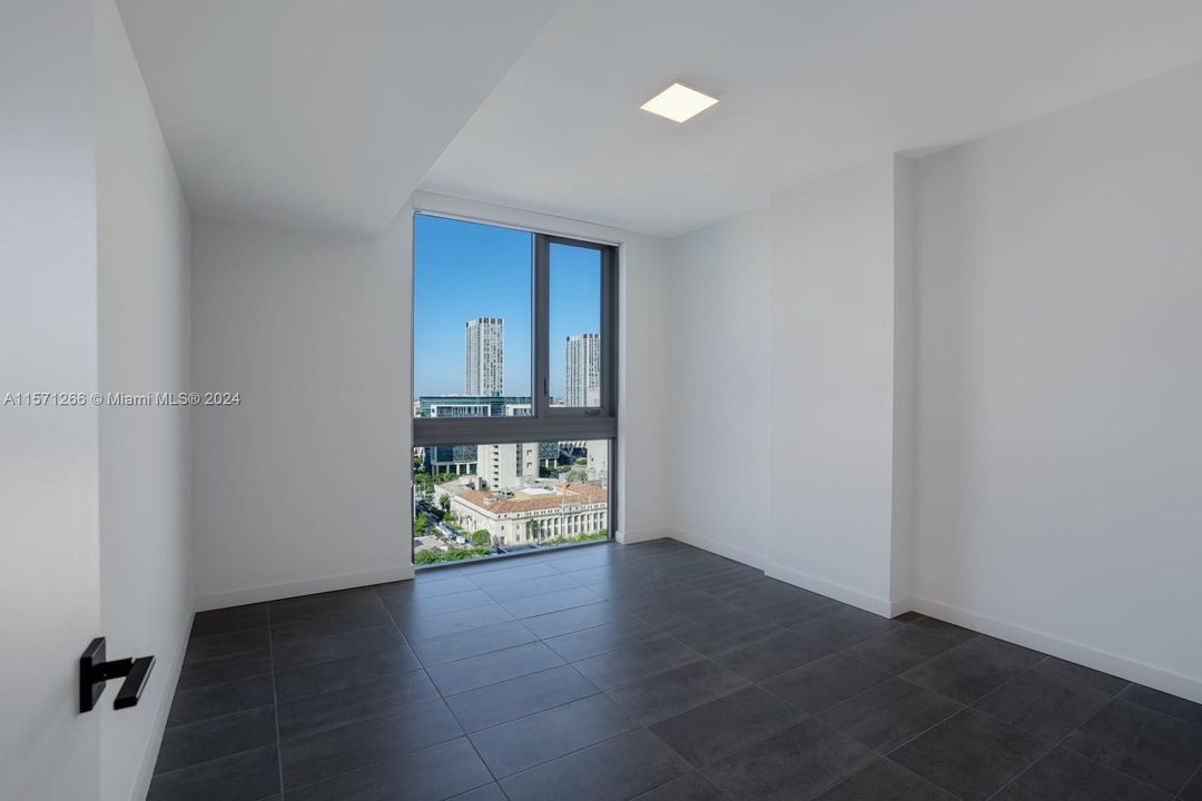 For Sale: $509,999 (1 beds, 1 baths, 515 Square Feet)