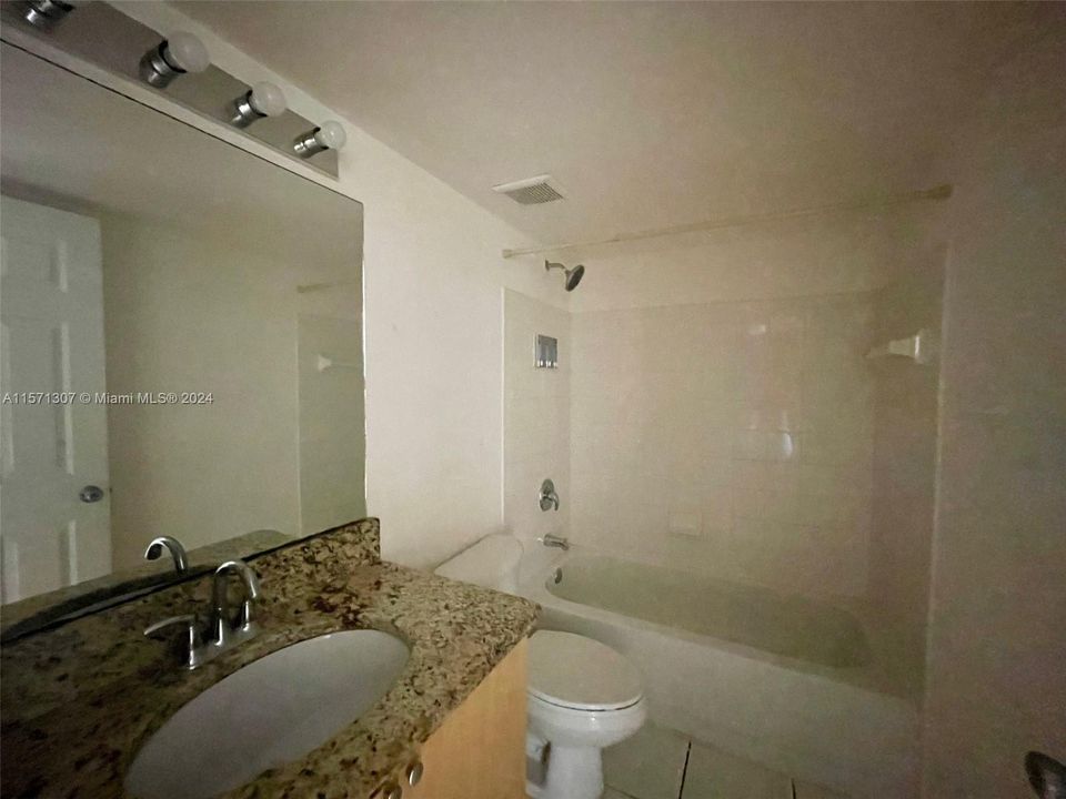 В аренду: $3,790 (3 спален, 2 ванн, 1481 Квадратных фут)