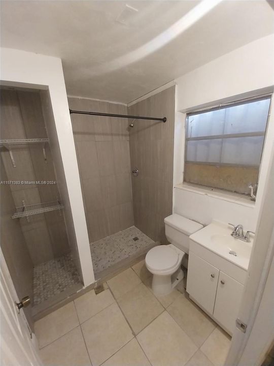 For Rent: $1,500 (1 beds, 1 baths, 1658 Square Feet)