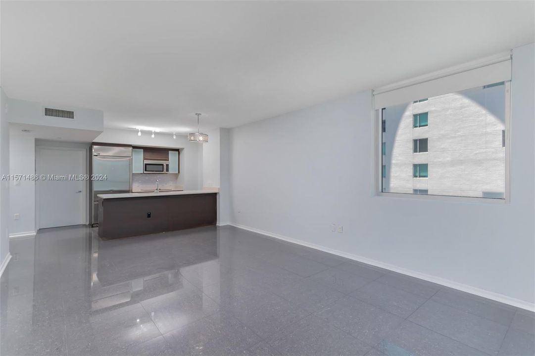 For Sale: $749,000 (2 beds, 2 baths, 1197 Square Feet)