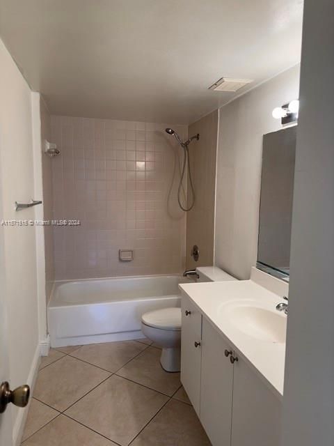 For Sale: $289,500 (2 beds, 2 baths, 982 Square Feet)