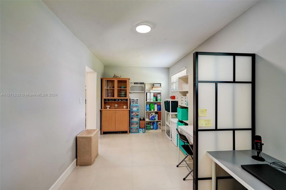 Active With Contract: $735,000 (4 beds, 2 baths, 1584 Square Feet)