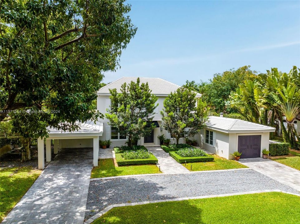 For Sale: $3,995,000 (4 beds, 4 baths, 3324 Square Feet)