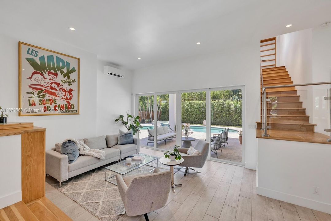 Active With Contract: $2,200,000 (5 beds, 4 baths, 2558 Square Feet)