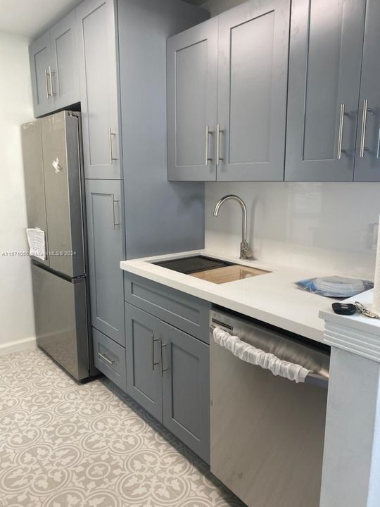 Recently Rented: $2,600 (1 beds, 1 baths, 805 Square Feet)