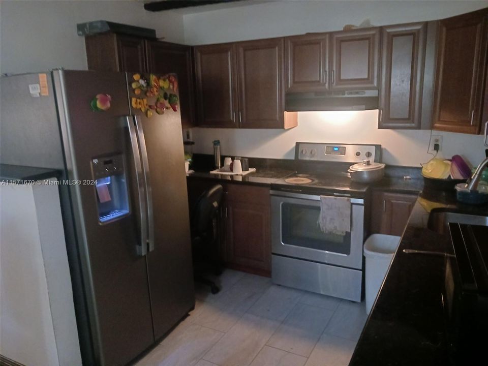 For Sale: $375,000 (4 beds, 2 baths, 1345 Square Feet)