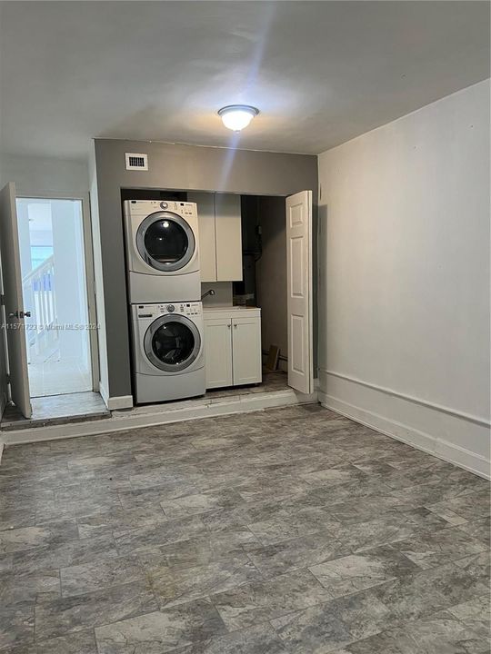For Rent: $3,550 (3 beds, 2 baths, 1743 Square Feet)