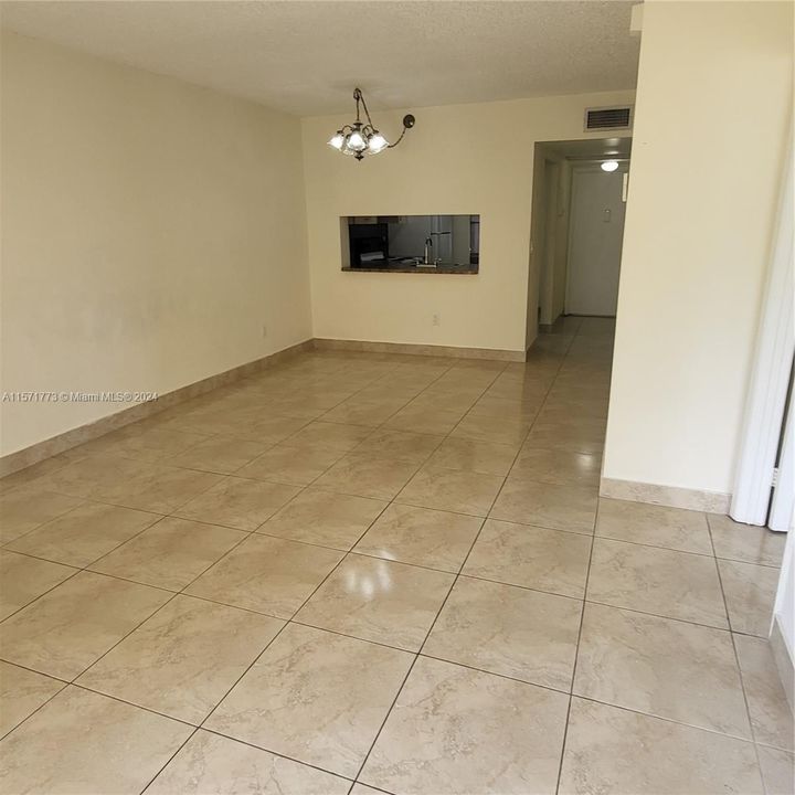 Recently Rented: $2,100 (2 beds, 2 baths, 768 Square Feet)